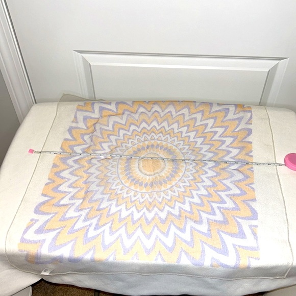 Unbranded Nylon Star 🌟 Pattern Made in Japan Purple & Orange Scarf 23” x 21” - Picture 2 of 4